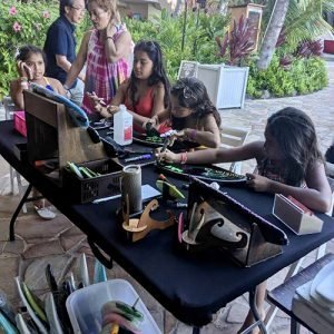 Kids at a Sheraton Surf Art Activity