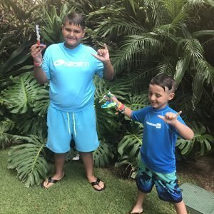 Kids at a Sheraton Surf Art Activity